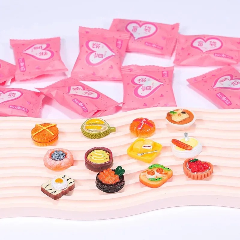 -Random Style Bag Miniature Fo - Food Snacks Drinks 评论和价格
